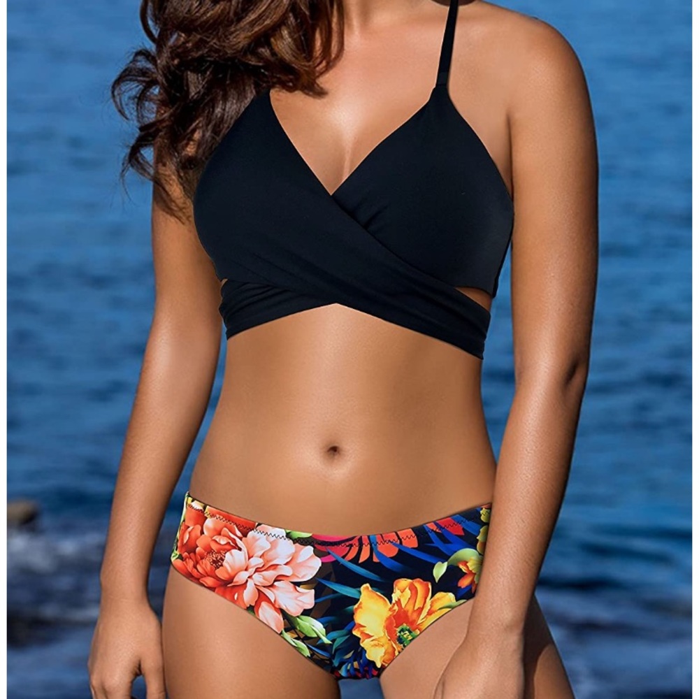 New - Black floral print bikini